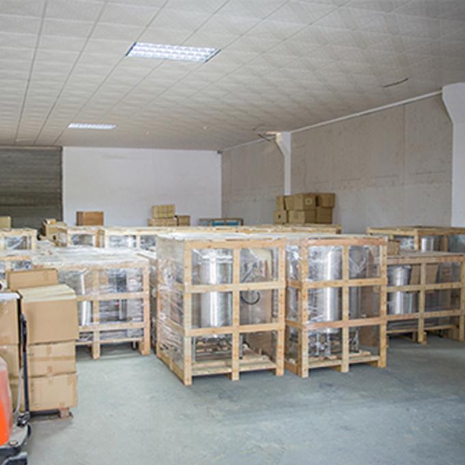 Équipement de réfrigération industriel à faible consommation d'énergie de capacité 300 L pour armoires frigorifiques commerciales 1