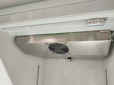 Équipement de réfrigération industriel réglable avec double étanchéité du coussin d'air et roues universelles de haute résistance 6