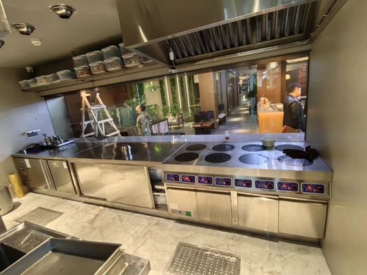 Cuisinière à gaz de série 6 en acier inoxydable commercial pour restaurants lourds