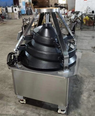 Efficacité Automatique machine à faire tourner la pâte en cône 8000 pièces/heure avec 0,4 kW de puissance
