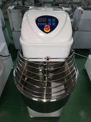 Capacité 80L mélangeur en spirale 17,8 tours par minute Vitesse du réservoir Équipement de cuisson de restauration rapide