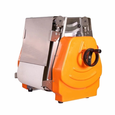 Machine à pressage de pâte à rouleaux de 370 mm pour restaurant 1ère phase 0,4 kW Puissance 2,5 kg Poids de roulement