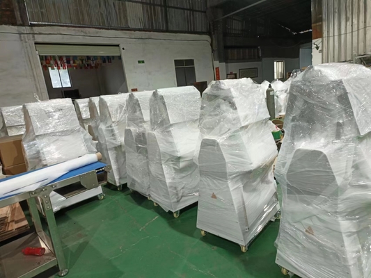 16 plateaux 250 kg feuille de pâte verticale avec 0,75kw de puissance 6,5 kg de poids maximal de pâte