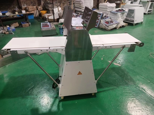 220V/380V feuille de pâte 0,75kw puissant rouleau d'équipement de cuisine pour la pâte parfaite