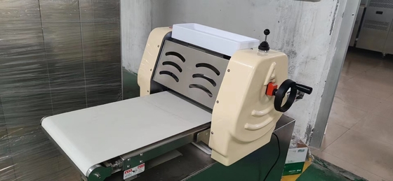 Pour le pressage de pâte de précision