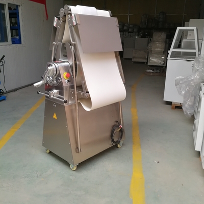 6.5kg Max Poids de pâte Équipement de cuisine avec une plage de régulation de rouleaux de 0,5-38 mm