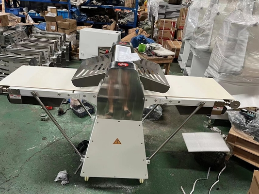 220V/380V feuille de pâte verticale 6,5 kg Max Poids de pâte Rôle de régulation de la plage 0,5-38 mm