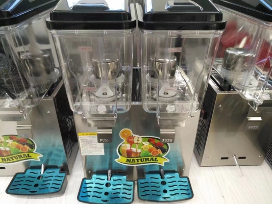 Un distributeur de jus de 235 watts de couleur refroidit les boissons rafraîchissantes en noir