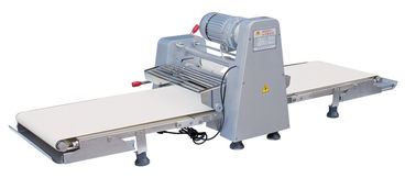 Machine bi-directionnelle de Sheeter de la pâte de pizza de la pâte de magasin de gâteau de machines de traitement des denrées alimentaires des produits alimentaires