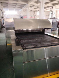 Ligne de production alimentaire de four tunnel équipement pour le pain grillé de gâteau de pain de pain de biscuit