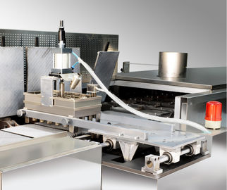 Chaîne de production complète automatique de biscuit avec le contrôle d'écran tactile de PLC